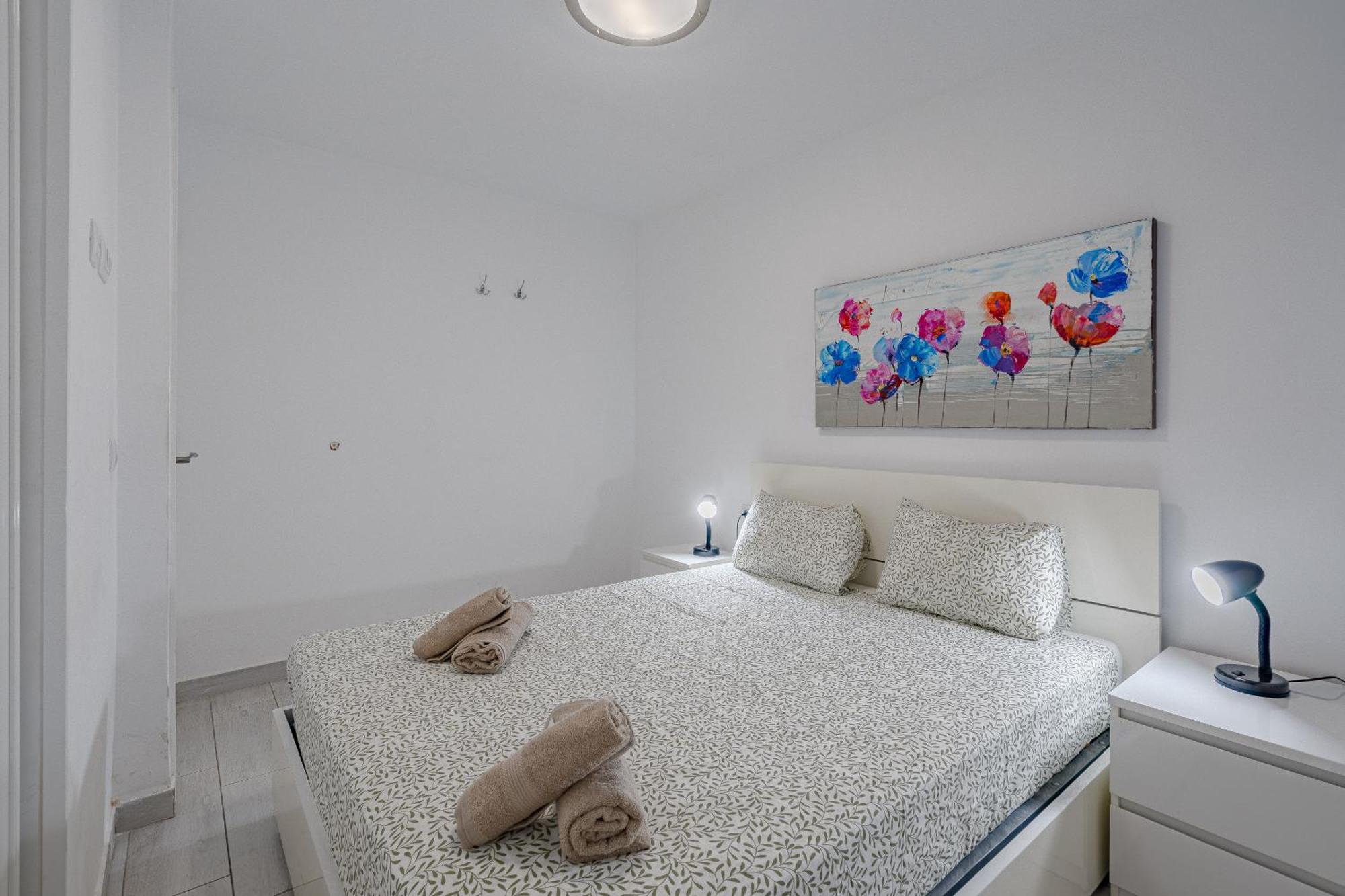 Un Dormitorio En Playa De Las Americas アデヘ エクステリア 写真